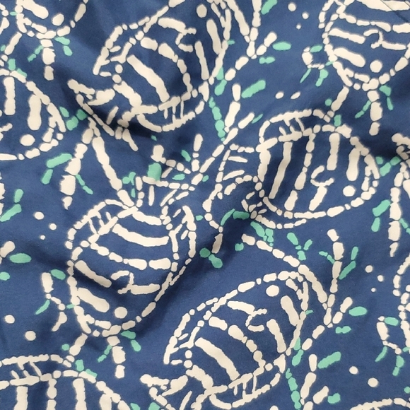 Vineyard Vines Blue and White Fish Pattern Swim Trunks - Picture 3 of 11